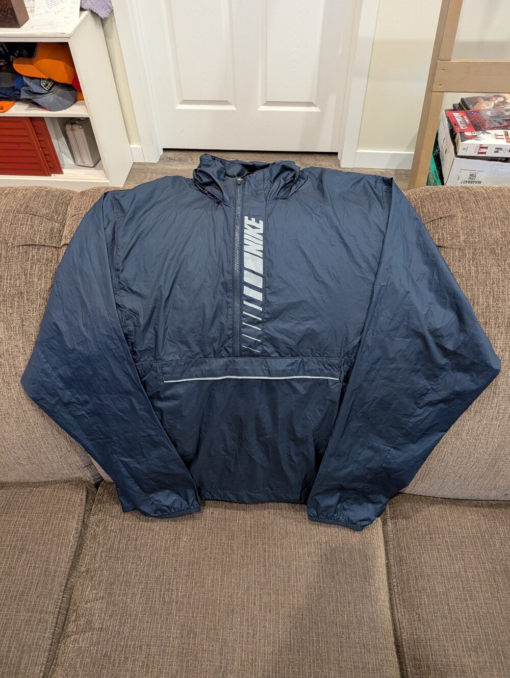 Nike 1/2 Zip Windbreaker (Men's Medium)